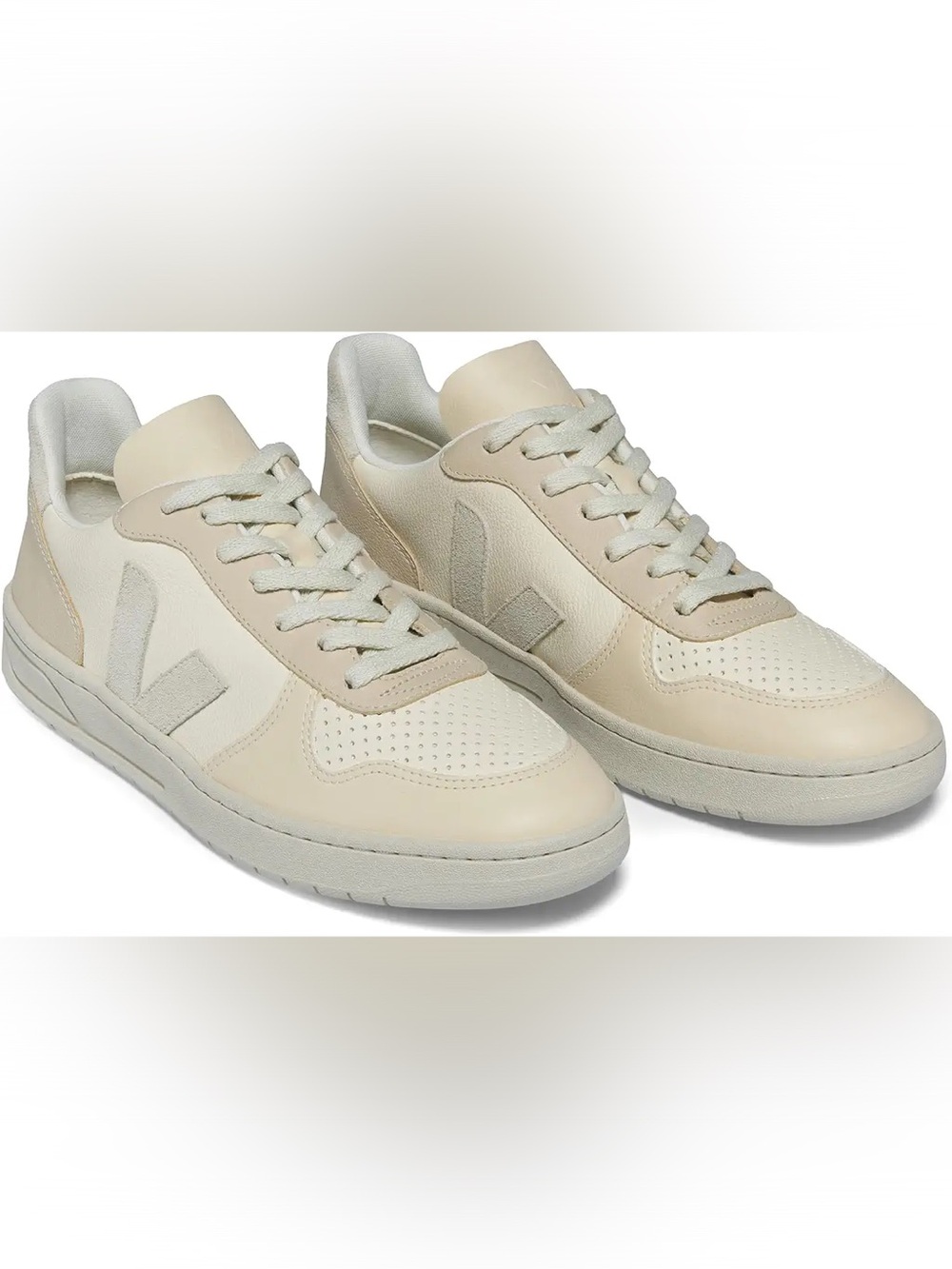 Veja V-10 Cashew Cream